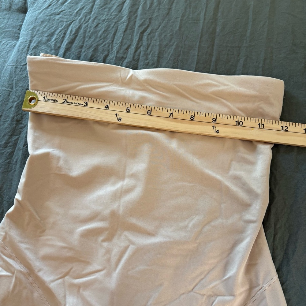 Miraclesuit Extra Firm Tummy-Control High Waist Smooth Thigh Slimmer. Size XL. - Picture 6 of 8